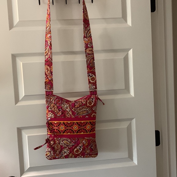 New Stephanie Dawn Quilted Crossbody Purse & matching Wallet - Picture 3 of 16